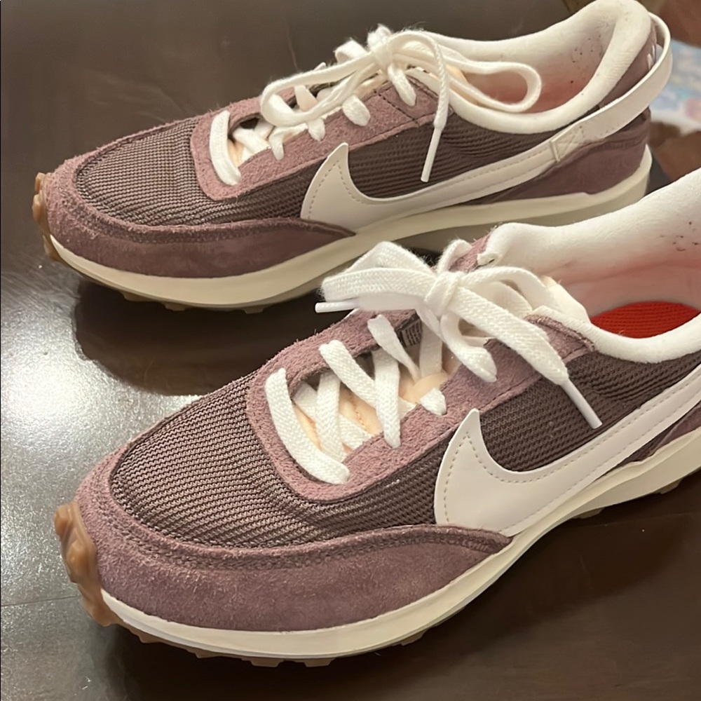 NWOT Nike sneakers